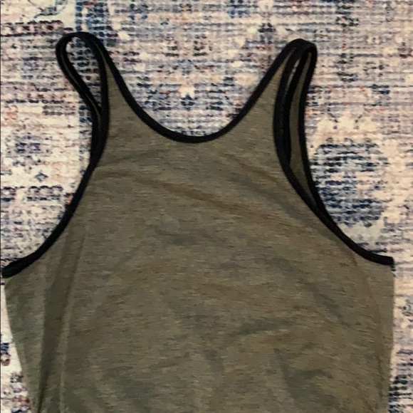 Lulu lemon high rise workout top - Picture 3 of 3